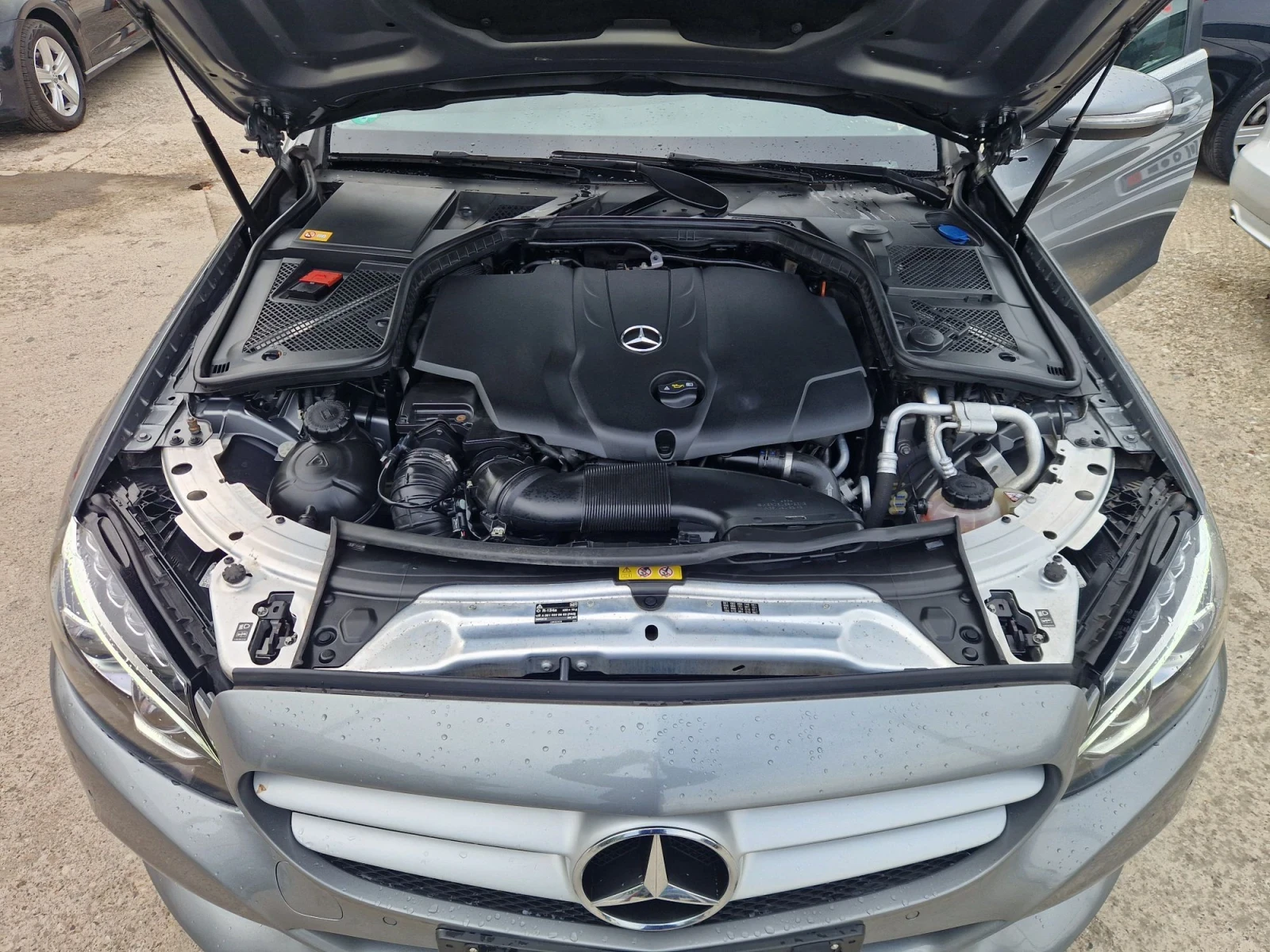 Mercedes-Benz C 220, снимка 13 - Автомобили и джипове - 56297496