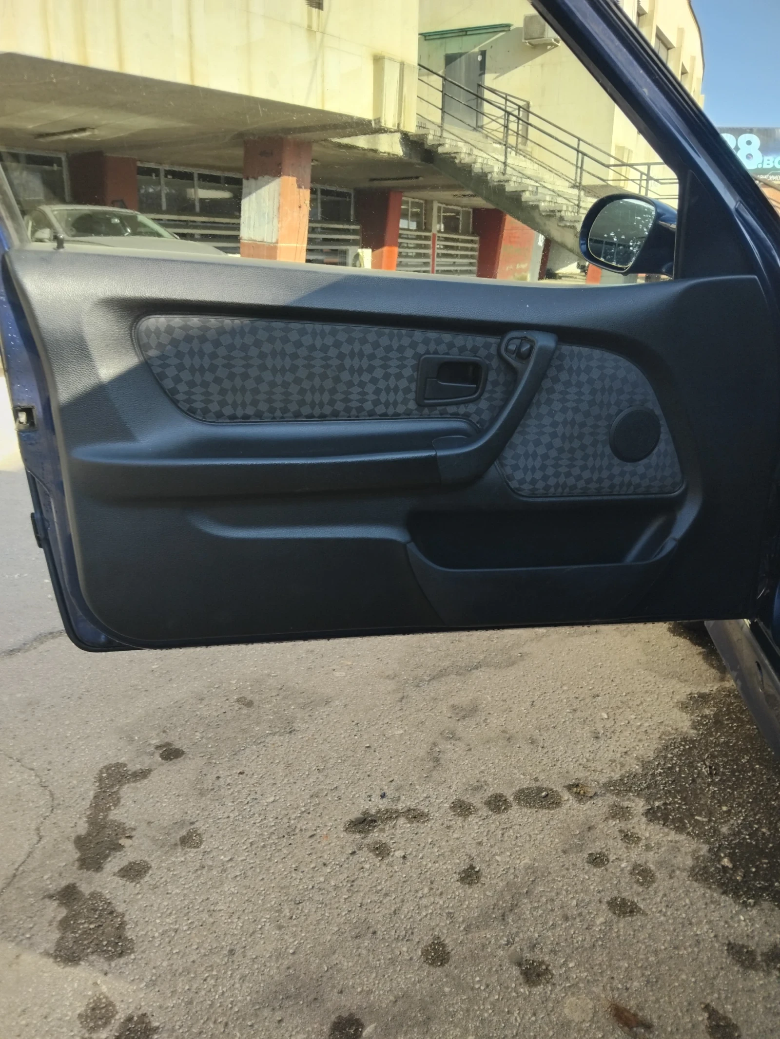 BMW 316 1.9 фейслифт, снимка 9 - Автомобили и джипове - 56380686