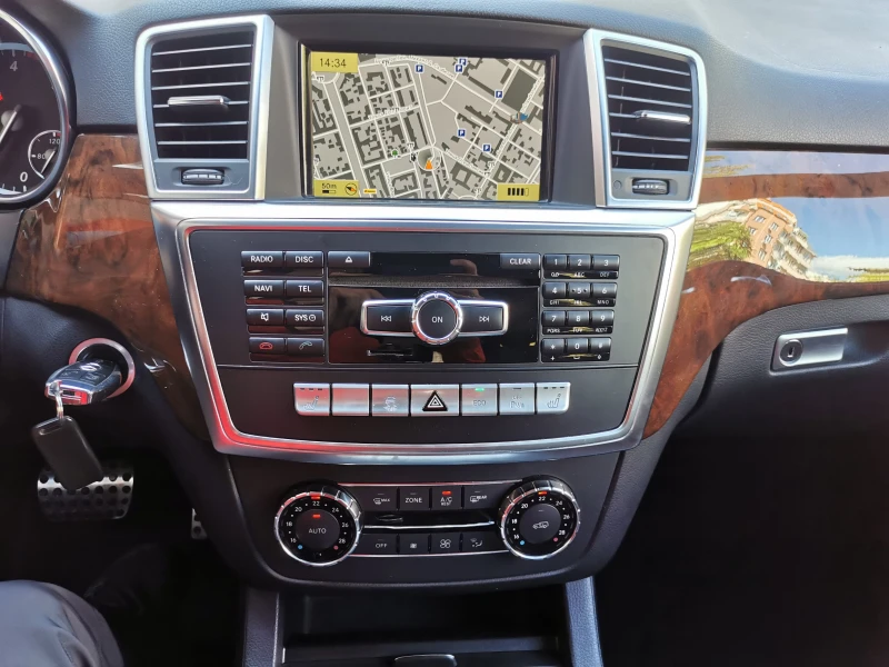 Mercedes-Benz ML 350 4 Matic, снимка 6 - Автомобили и джипове - 53180907