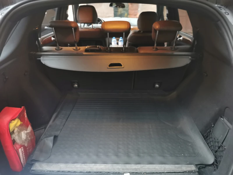 Mercedes-Benz ML 350 4 Matic, снимка 14 - Автомобили и джипове - 53180907