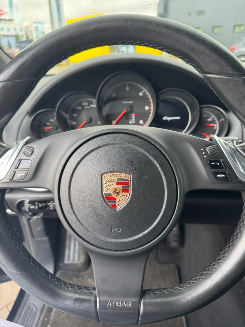 Porsche Cayenne, снимка 8 - Автомобили и джипове - 53232623