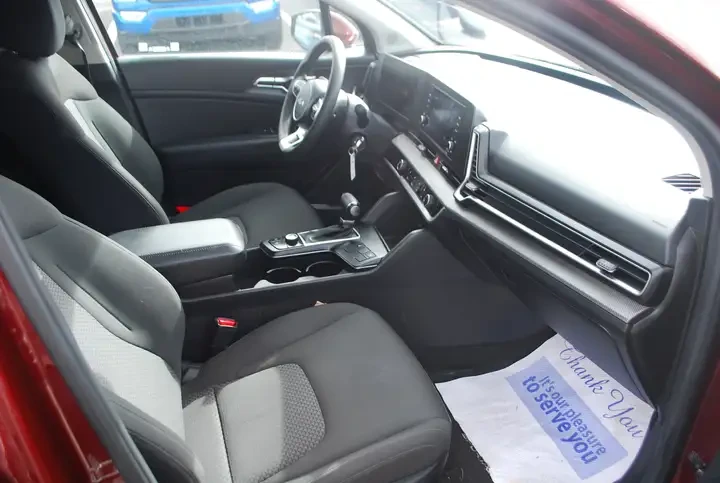 Kia Sportage LX, снимка 16 - Автомобили и джипове - 52551772