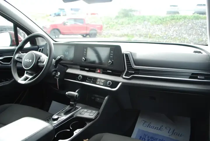 Kia Sportage LX, снимка 14 - Автомобили и джипове - 52551772