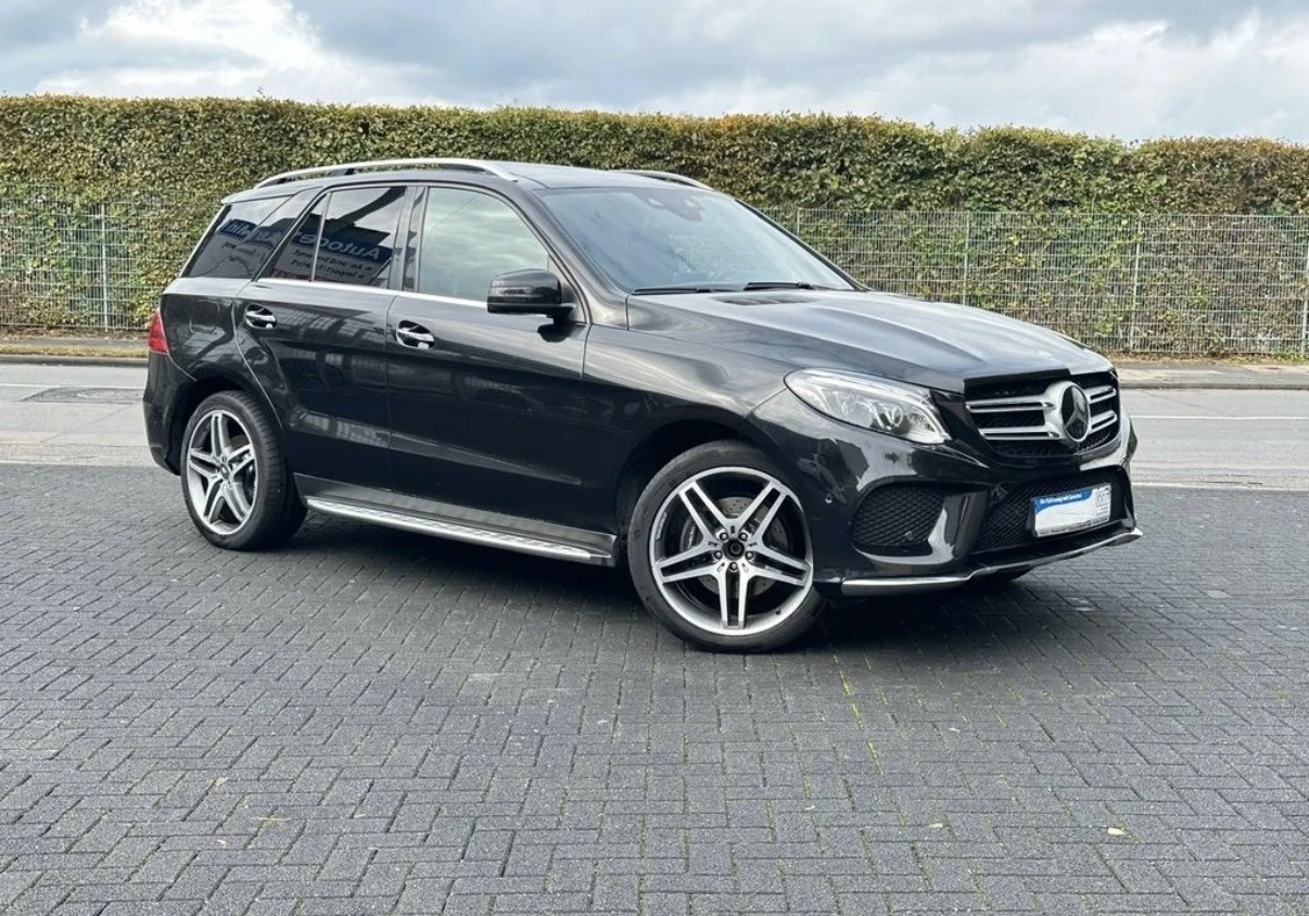 Mercedes-Benz GLE 350 Bluetec 4 MATIC AMG Full, снимка 1