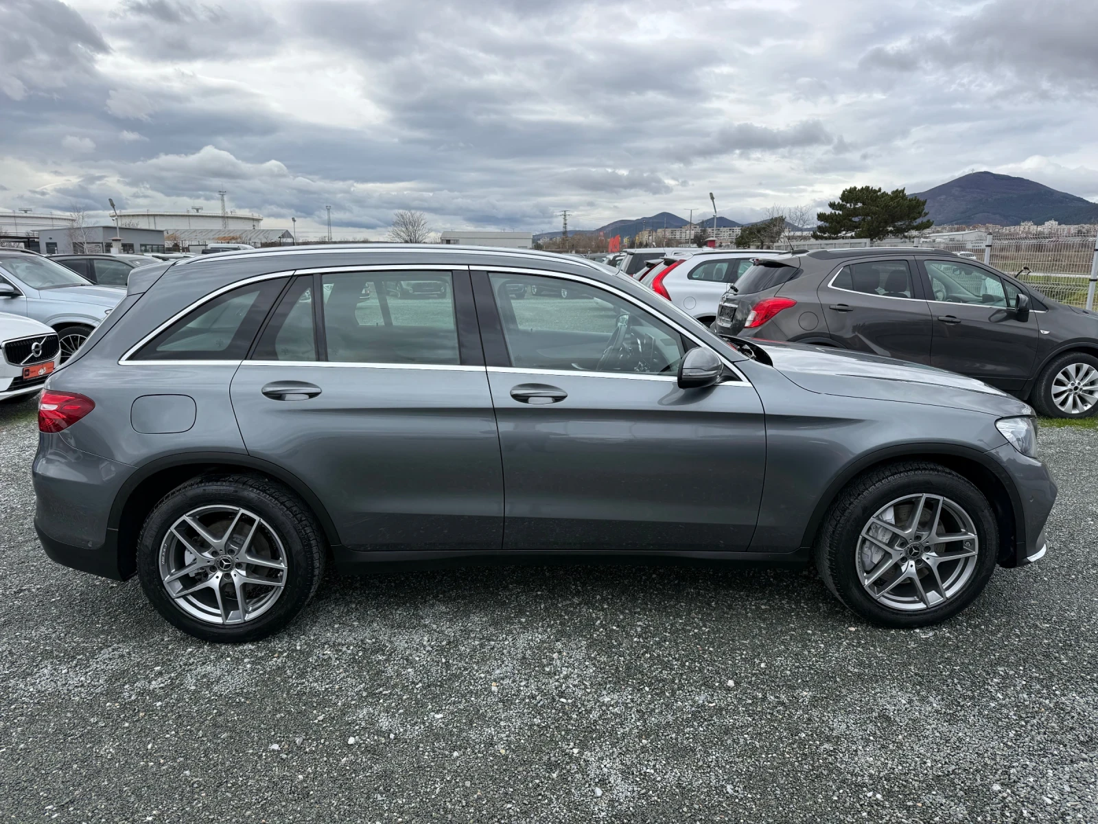 Mercedes-Benz GLC 250 (КАТО НОВА)^(4-MATIC) - изображение 4