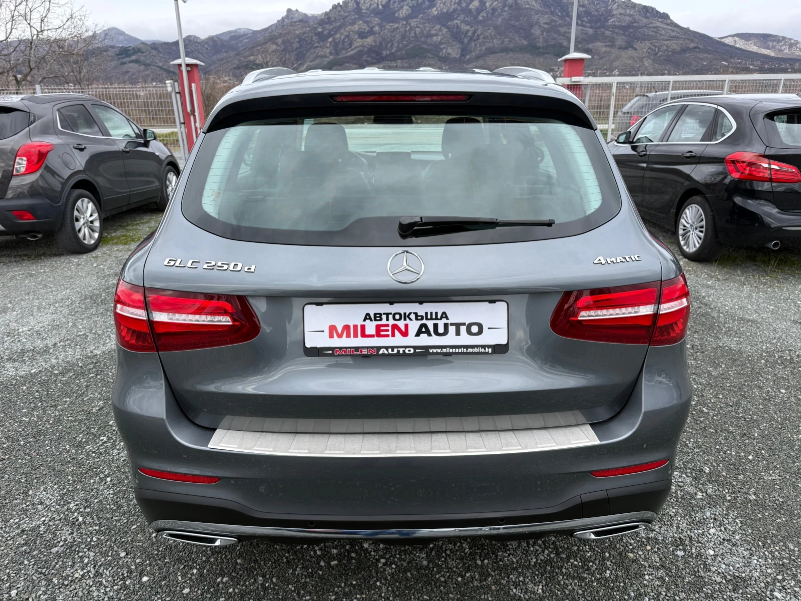 Mercedes-Benz GLC 250 (КАТО НОВА)^(4-MATIC) - изображение 7