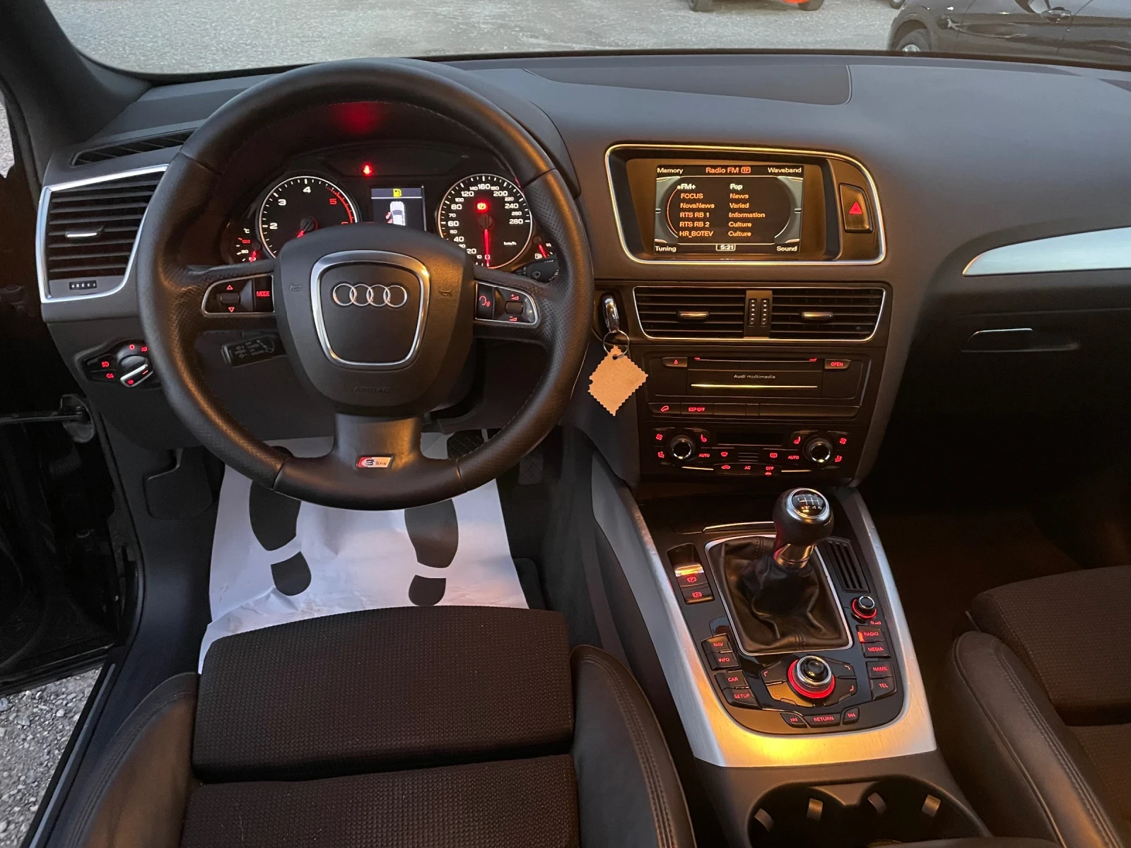 Audi Q5 2.0TDI S-LINE NAVI ПОДГРЕВ BI-XENON - изображение 7