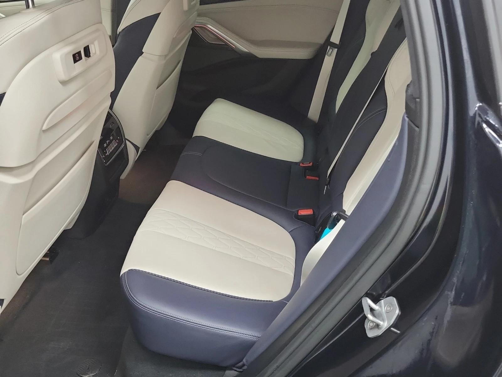 BMW X6 XDRIVE40I| PREMIUM PACKAGE| CARFAX| 2 �����| PANO  | Mobile.bg � ����������� 14