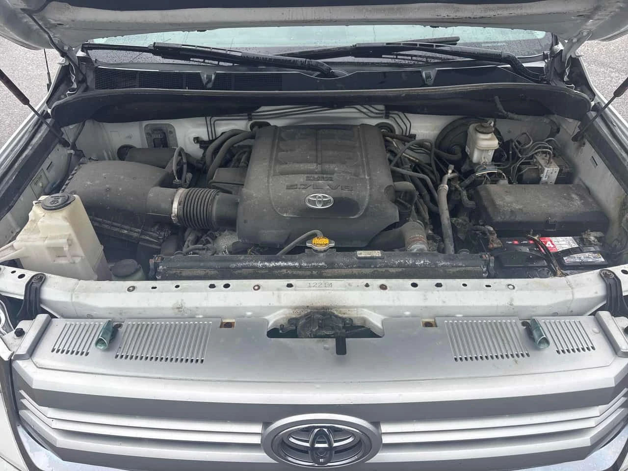 Toyota Tundra * Platinum * 2 КЛЮЧА* ПОДГРЕВ* KEYLESS* , снимка 15 - Автомобили и джипове - 53867619