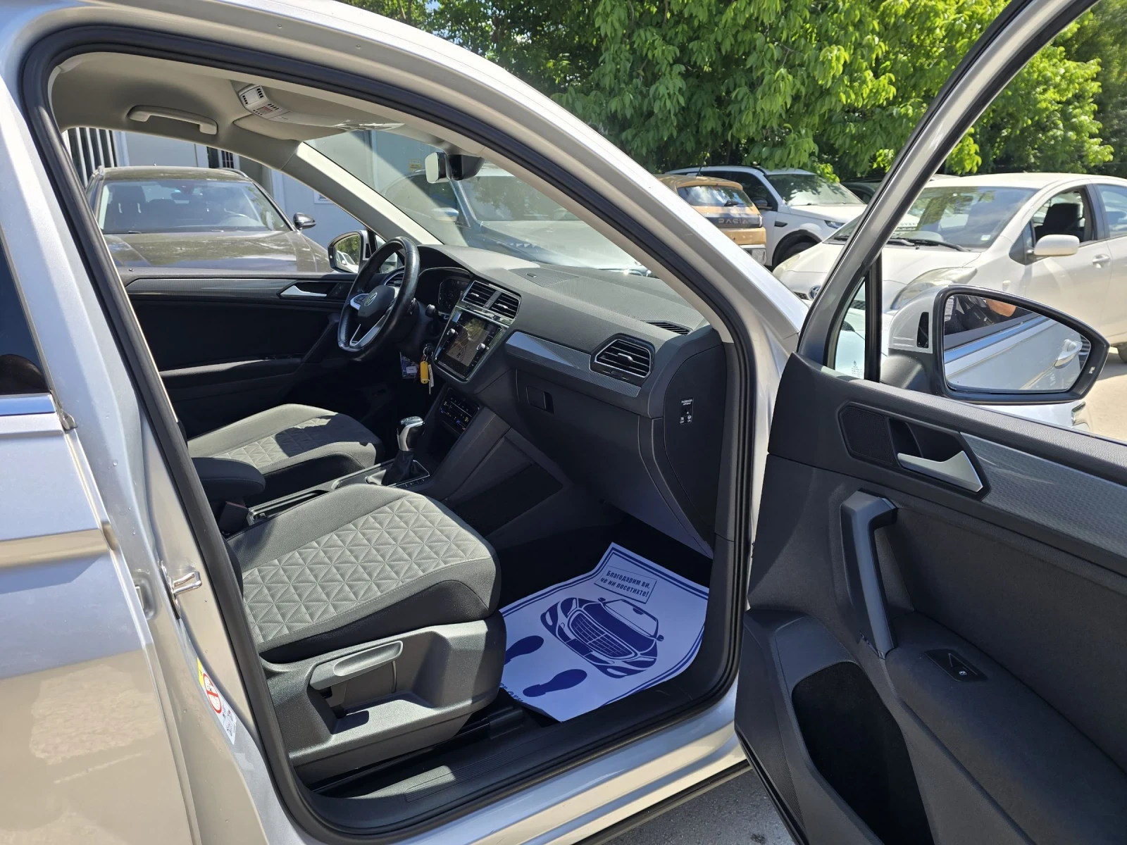 VW Tiguan 1.4TSI EHYBRID 245к.с DSG Топ състояние , снимка 13 - Автомобили и джипове - 54164850