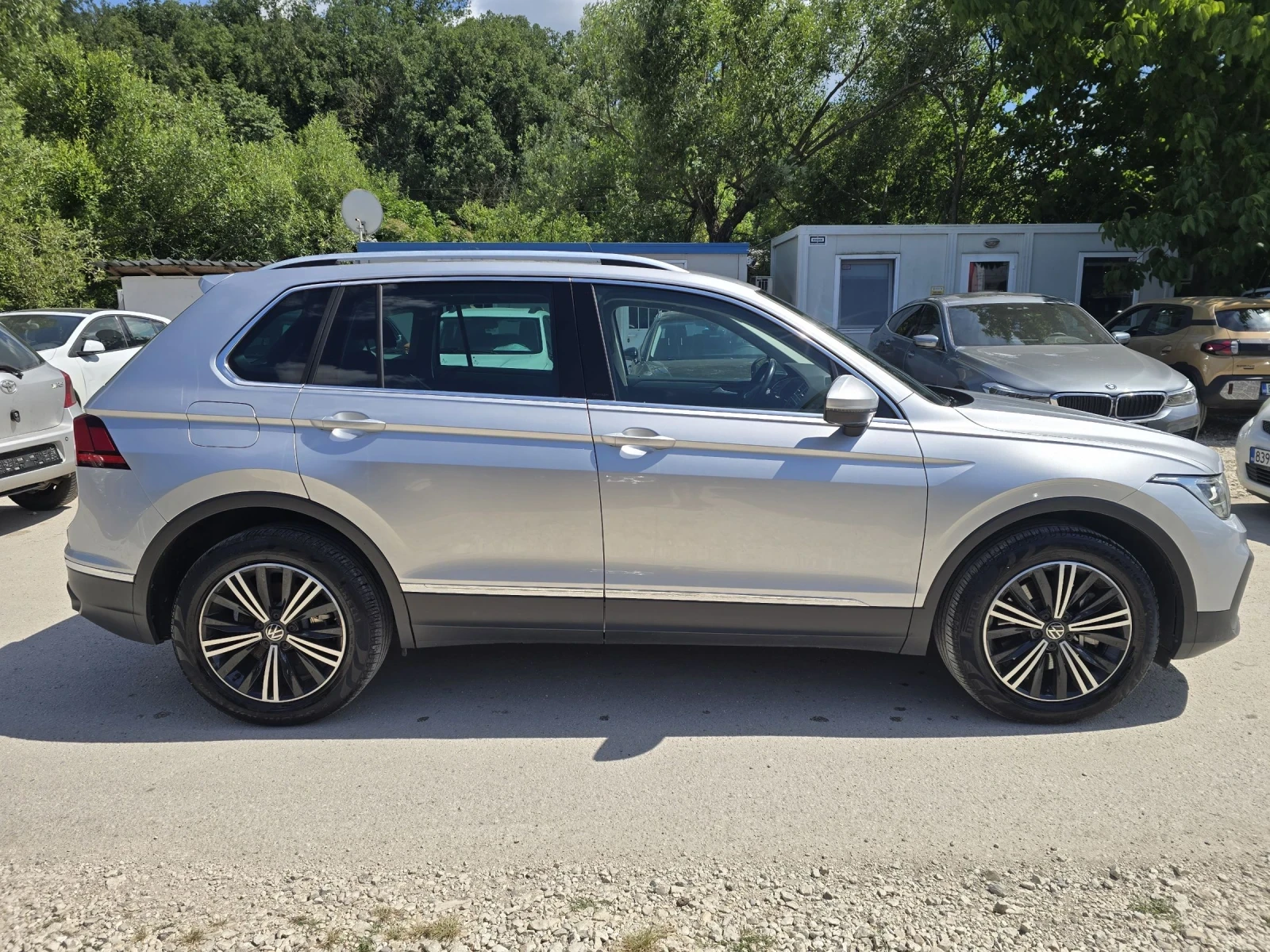 VW Tiguan 1.4TSI EHYBRID 245к.с DSG Топ състояние , снимка 8 - Автомобили и джипове - 54164850