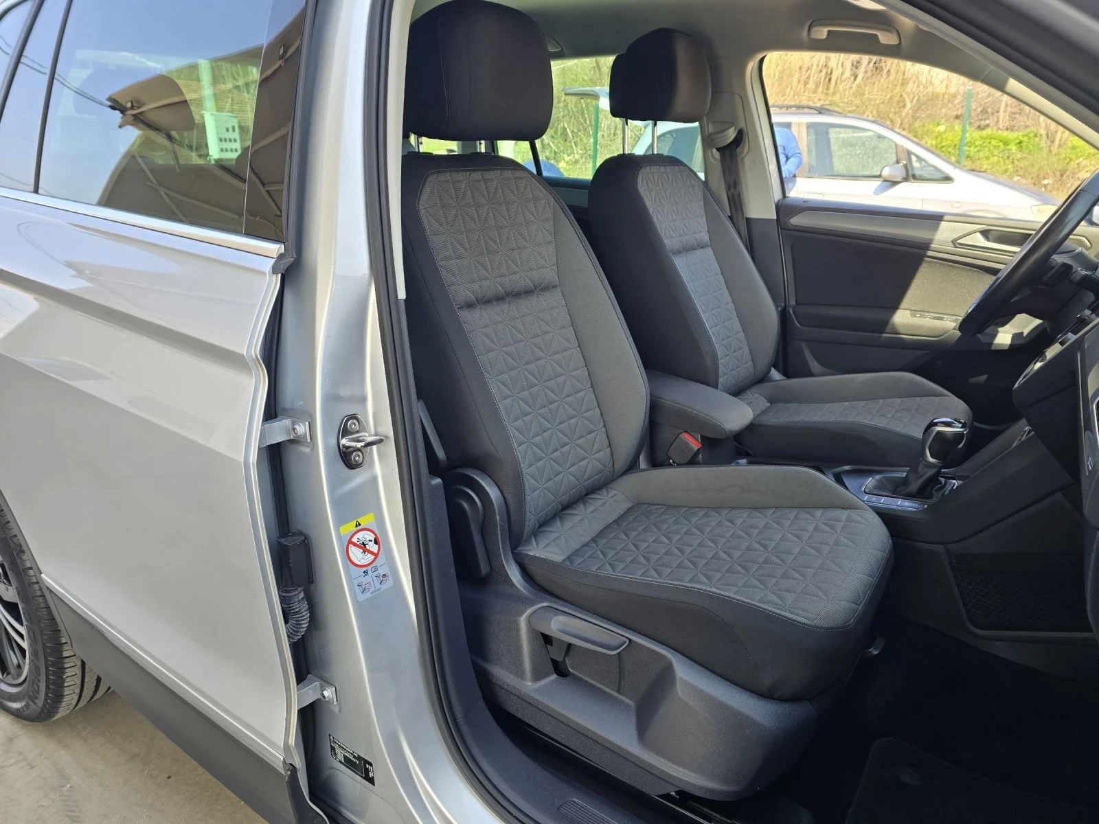 VW Tiguan 1.4TSI EHYBRID 245�.� DSG ��� ���������  | Mobile.bg � ����������� 12