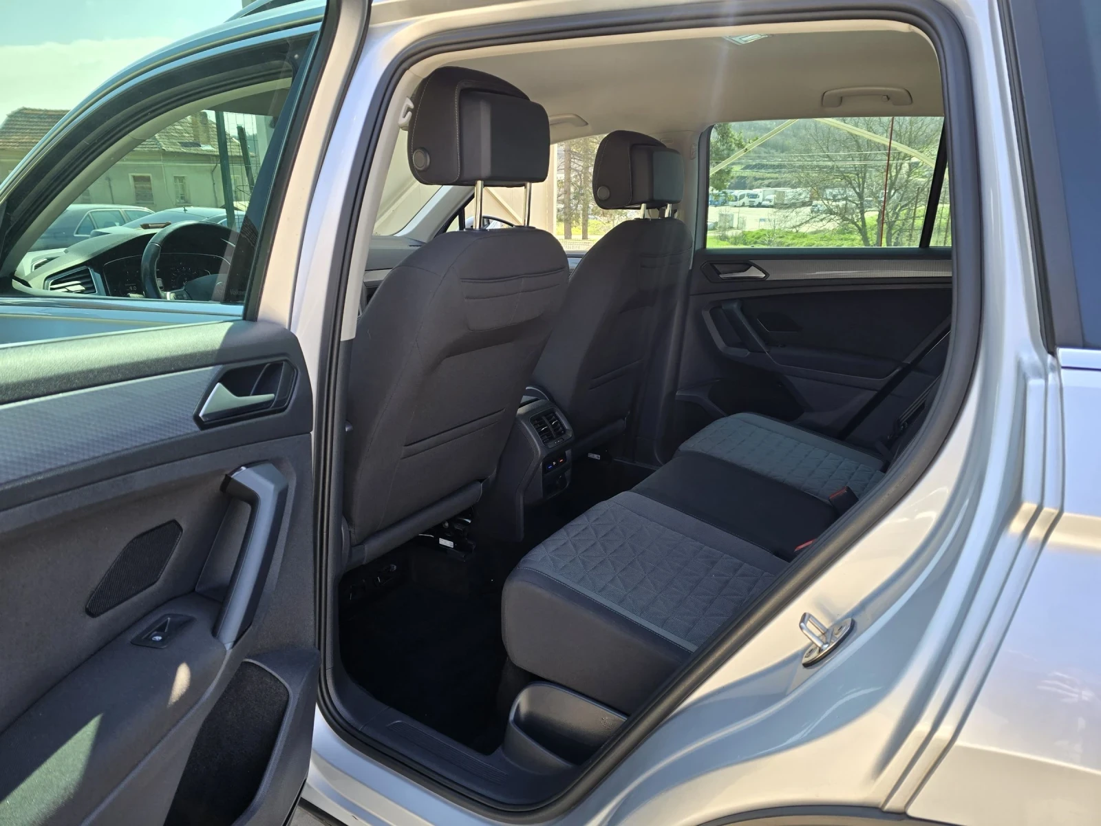 VW Tiguan 1.4TSI EHYBRID 245�.� DSG ��� ���������  | Mobile.bg � ����������� 11