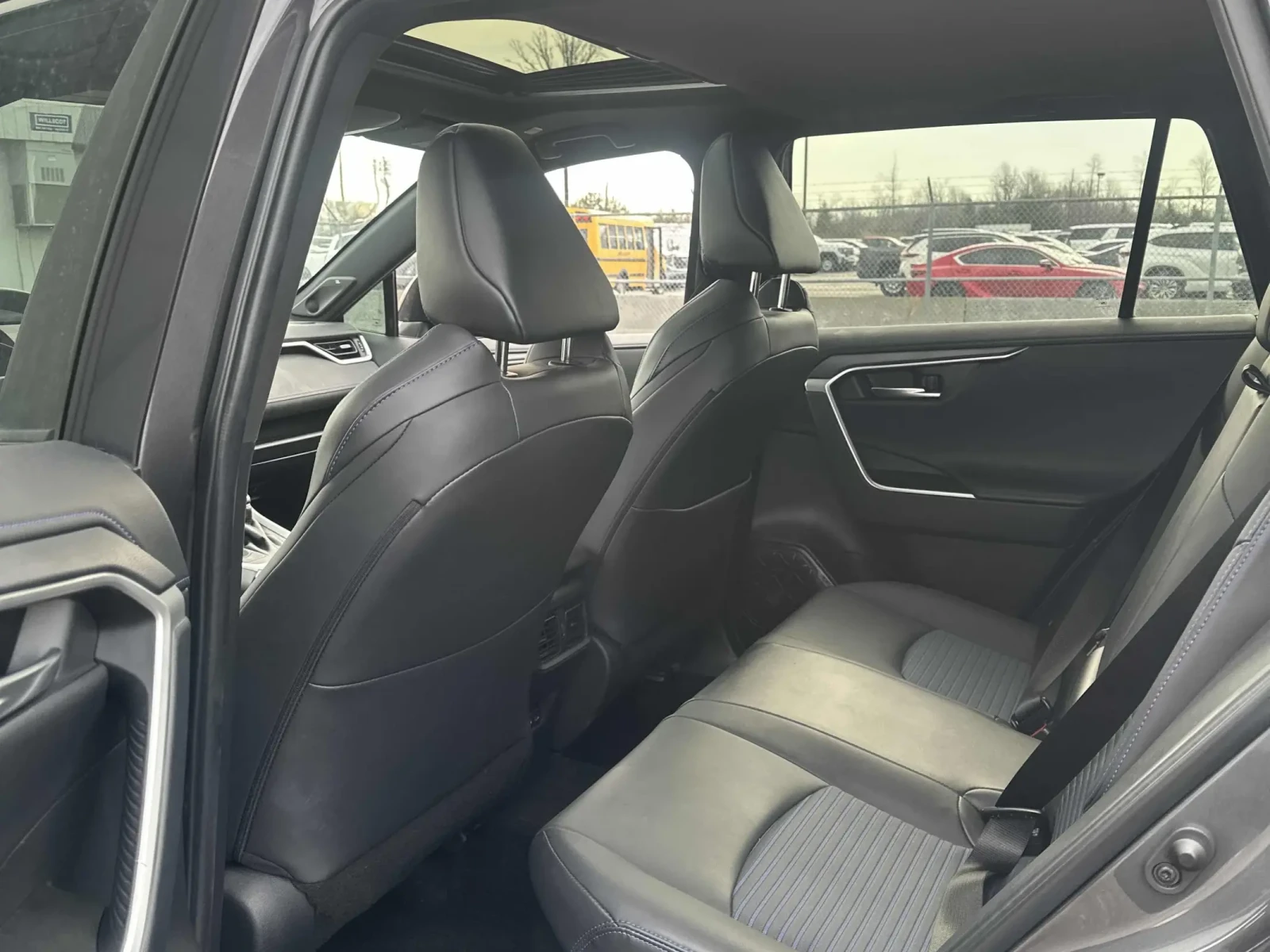 Toyota Rav4 Hybrid XSE * * CARFAX * * ���� ������ * *  | Mobile.bg � ����������� 8