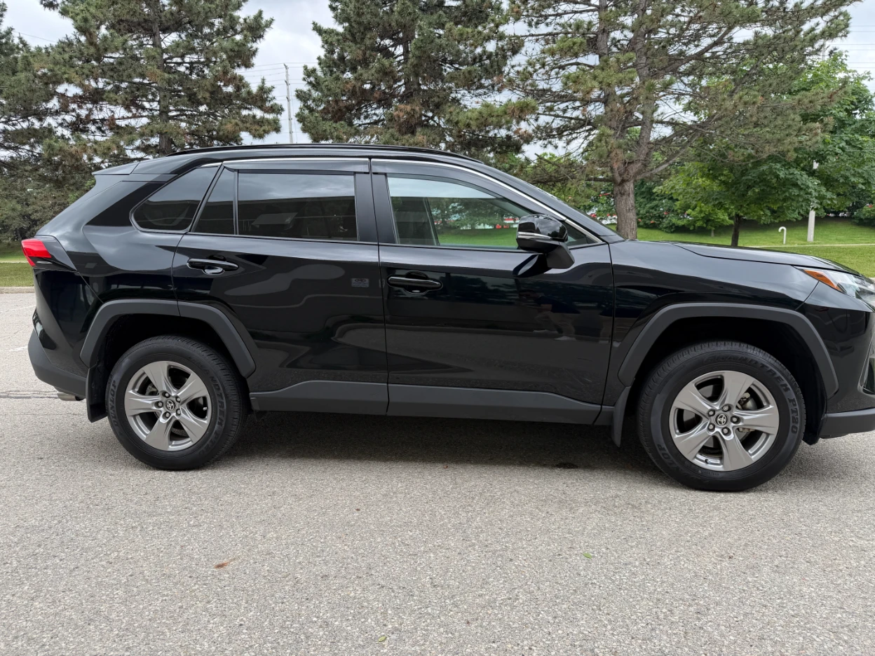 Toyota Rav4 XLE * CARFAX * АВТО КРЕДИТ * , снимка 4 - Автомобили и джипове - 54825434