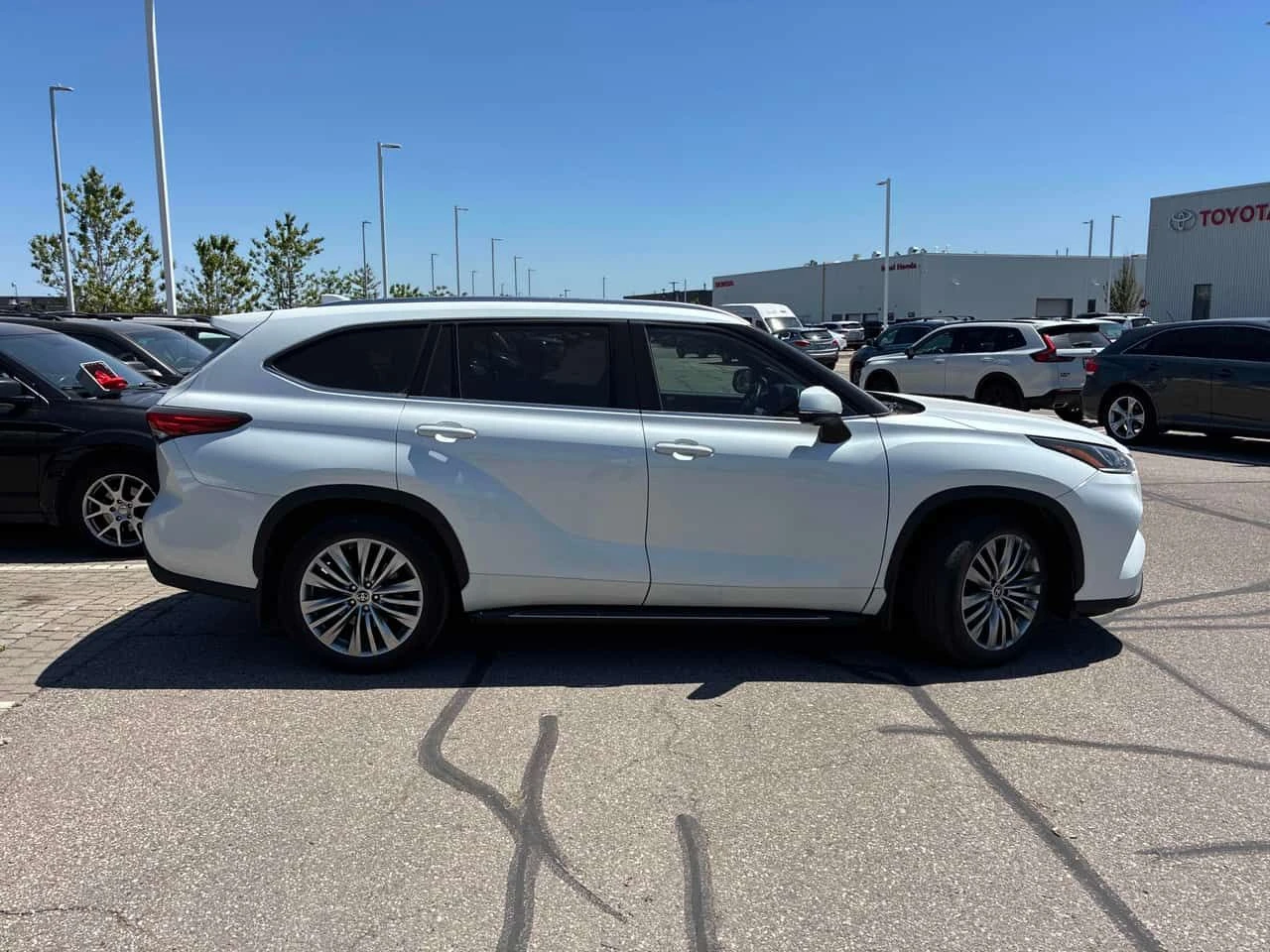 Toyota Highlander * AWD * CARFAX * ��������� * 360 * KEYLESS  | Mobile.bg � ����������� 3