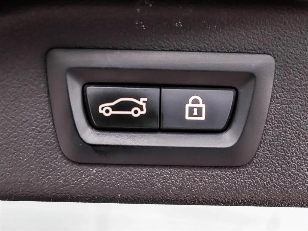 BMW X7 3.0 xDrive 40I 4X4, снимка 17 - Автомобили и джипове - 54869108