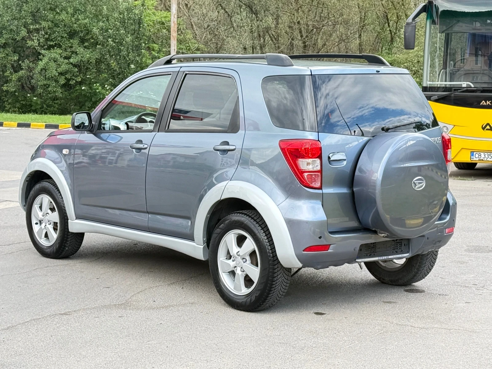 Daihatsu Terios 1.5i ГАЗ/Климатик/Италия, снимка 8 - Автомобили и джипове - 55138014