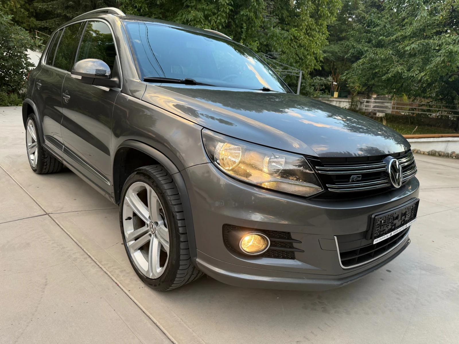 VW Tiguan 2.0TDI* 4x4* R-line* DSG* , снимка 4 - Автомобили и джипове - 55343728