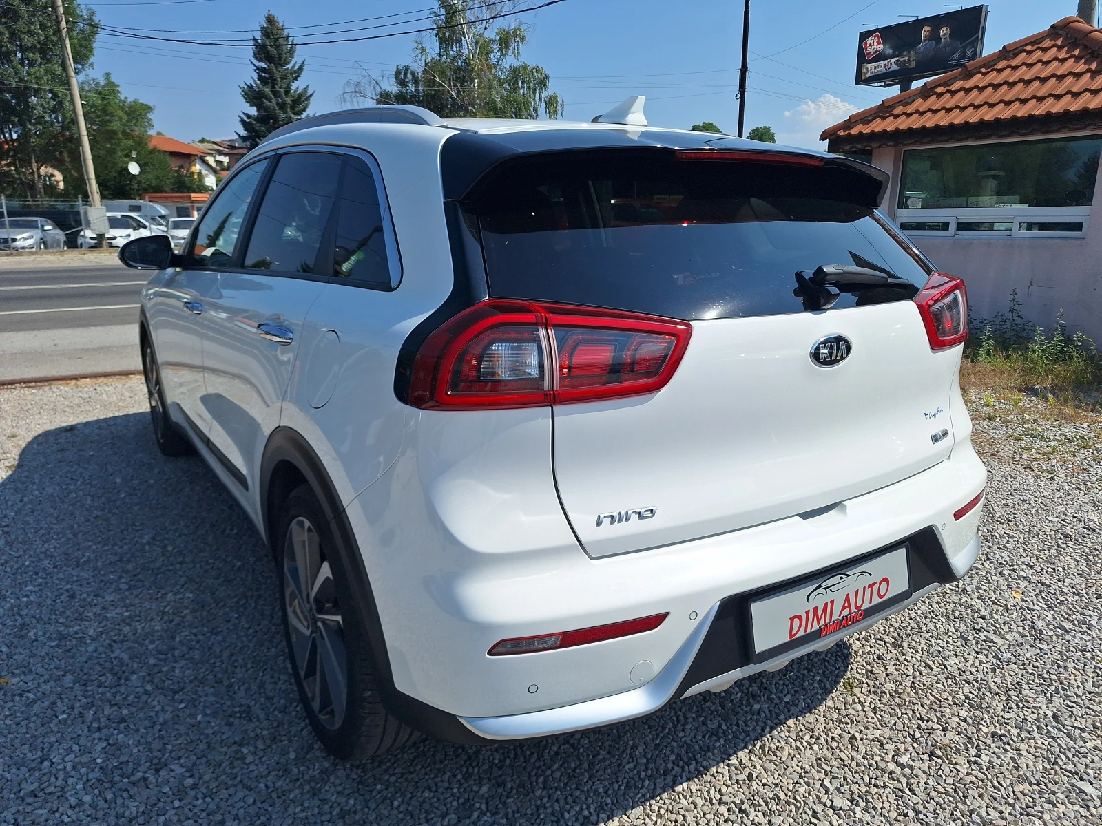 Kia Niro 1.6 141ks Hybrid Navi Key Less Led Distronik Full!, снимка 5 - Автомобили и джипове - 55594493