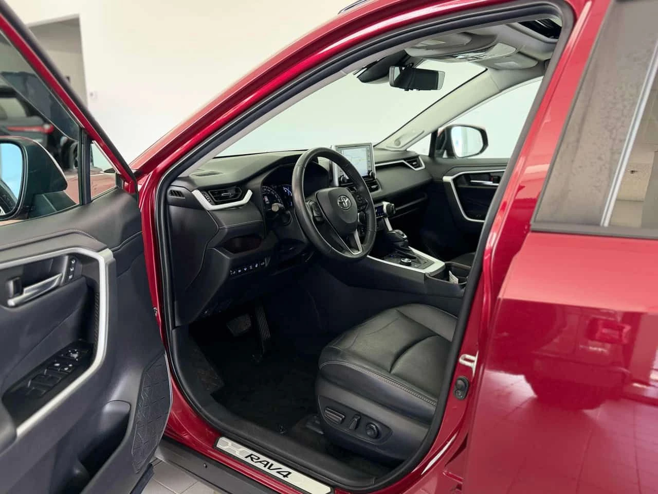 Toyota Rav4 * Hybrid Limited AWD * CARFAX * АВТОКРЕДИТ, снимка 5 - Автомобили и джипове - 55598316