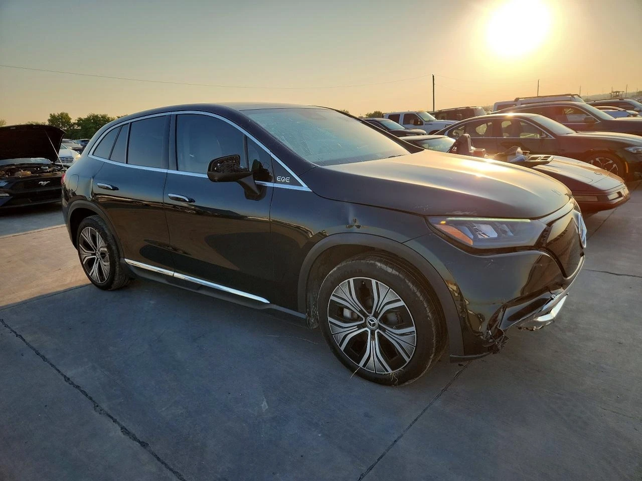 Mercedes-Benz EQE 350 4MATIC, снимка 4 - Автомобили и джипове - 55722660
