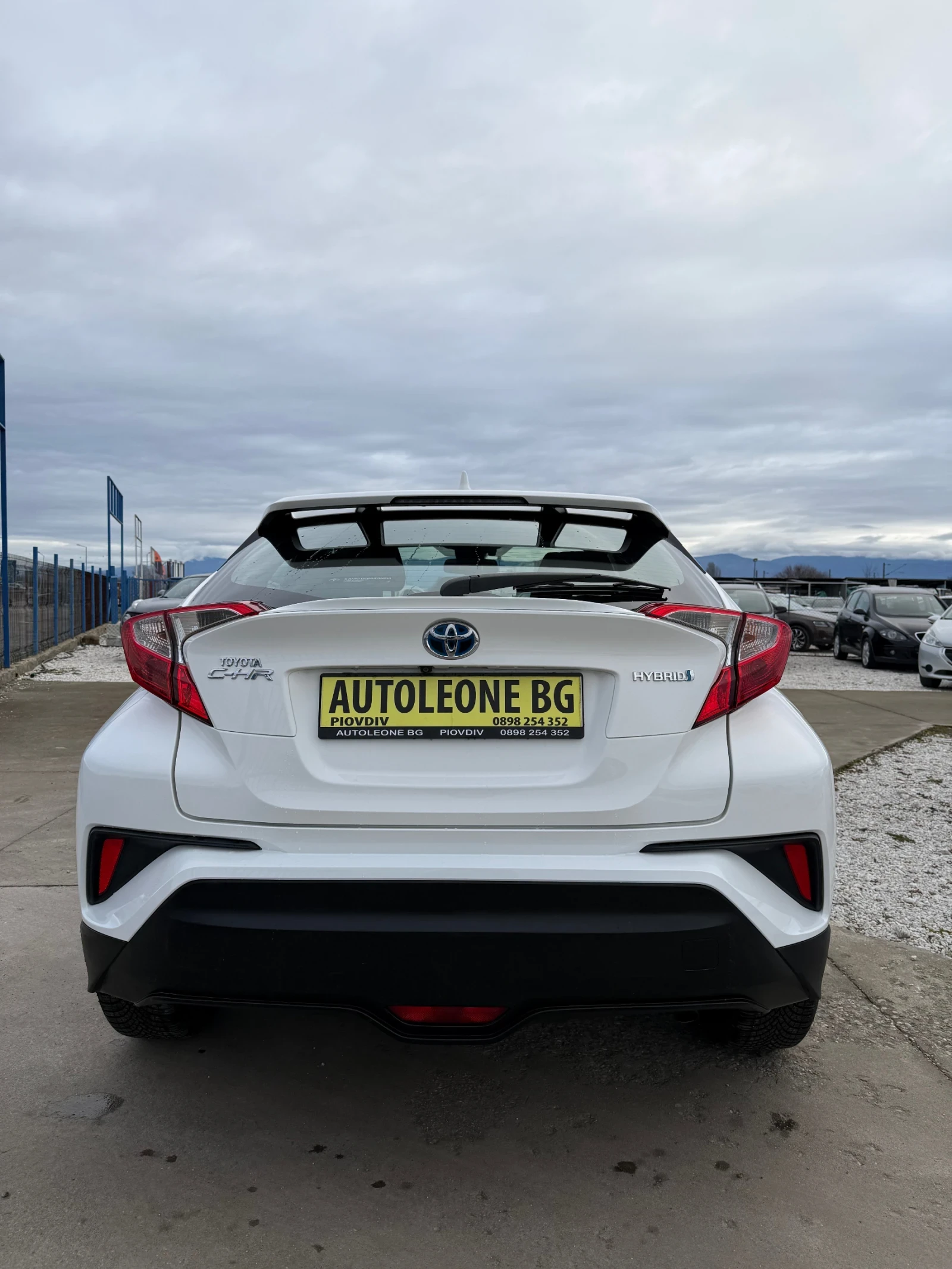 Toyota C-HR 1.8 HYBRID, снимка 5 - Автомобили и джипове - 55784885