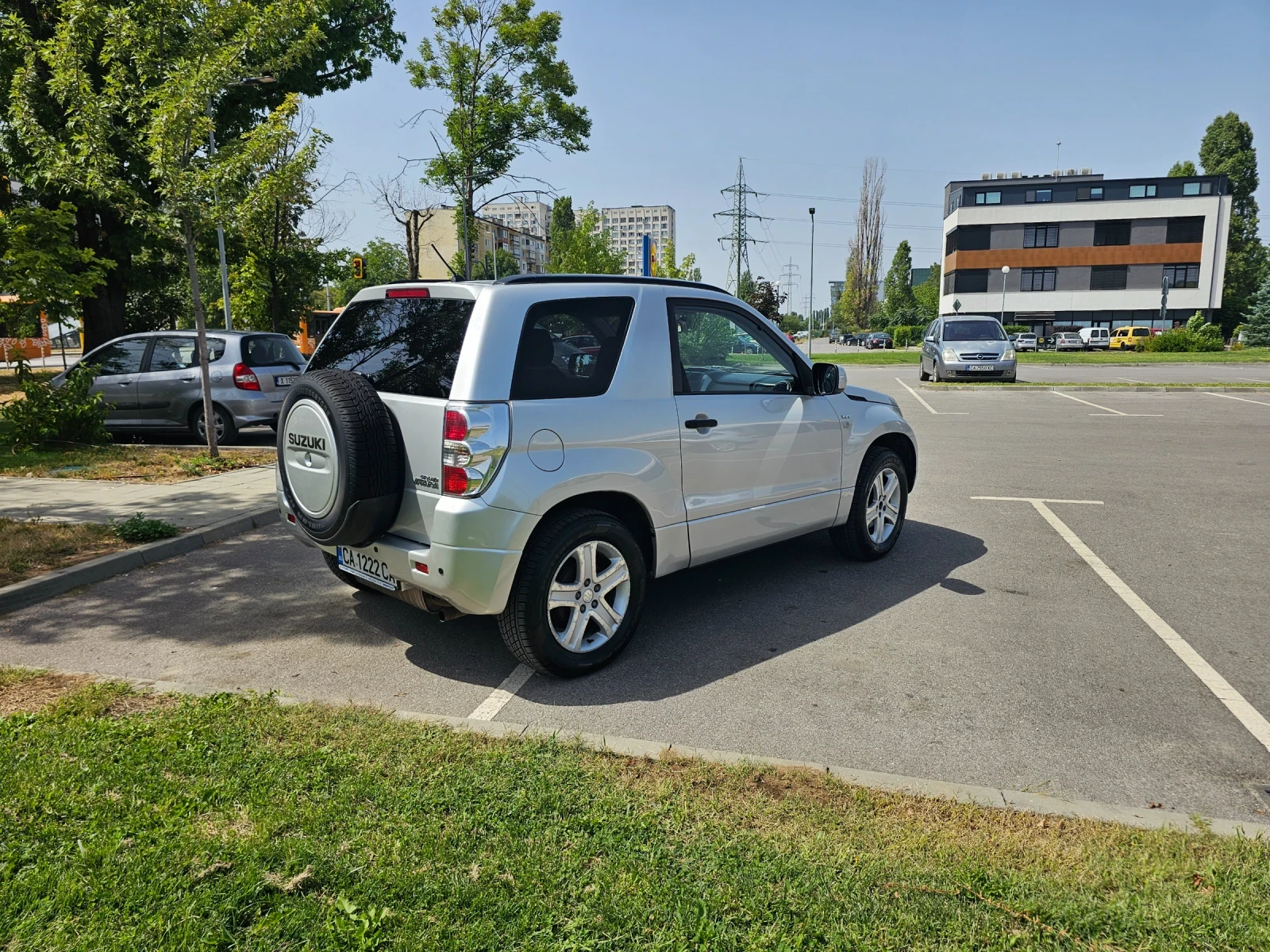 Suzuki Grand vitara 1.6 4x4, снимка 4 - Автомобили и джипове - 55855021
