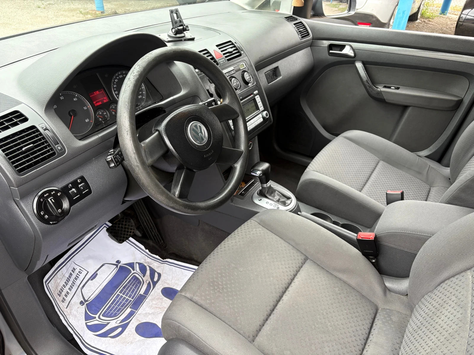 VW Tayron 1.9 TDI, снимка 10 - Автомобили и джипове - 56266887