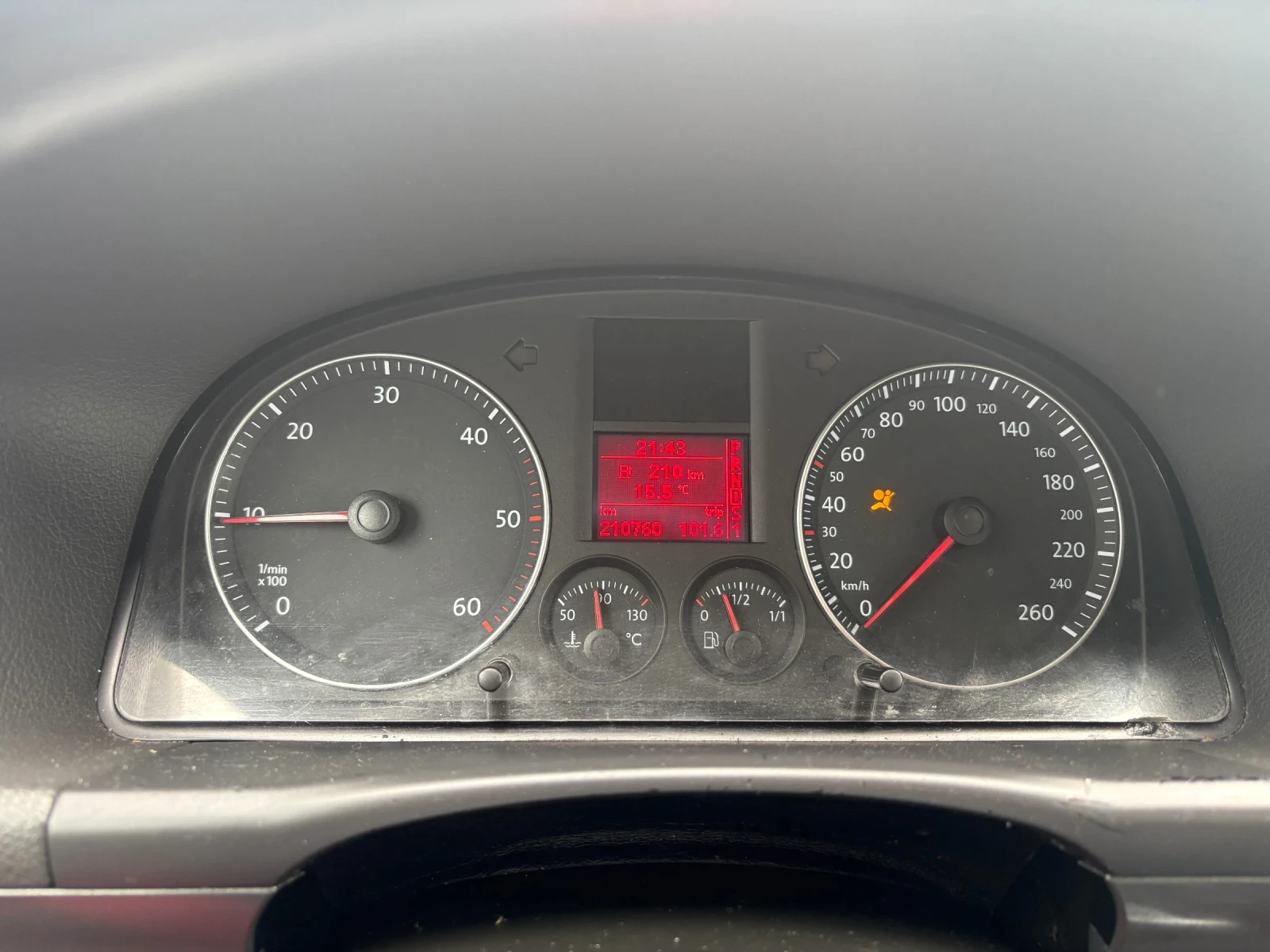 VW Tayron 1.9 TDI, снимка 13 - Автомобили и джипове - 56266887