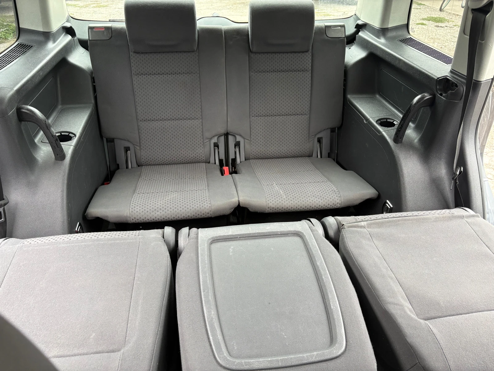 VW Tayron 1.9 TDI, снимка 12 - Автомобили и джипове - 56266887