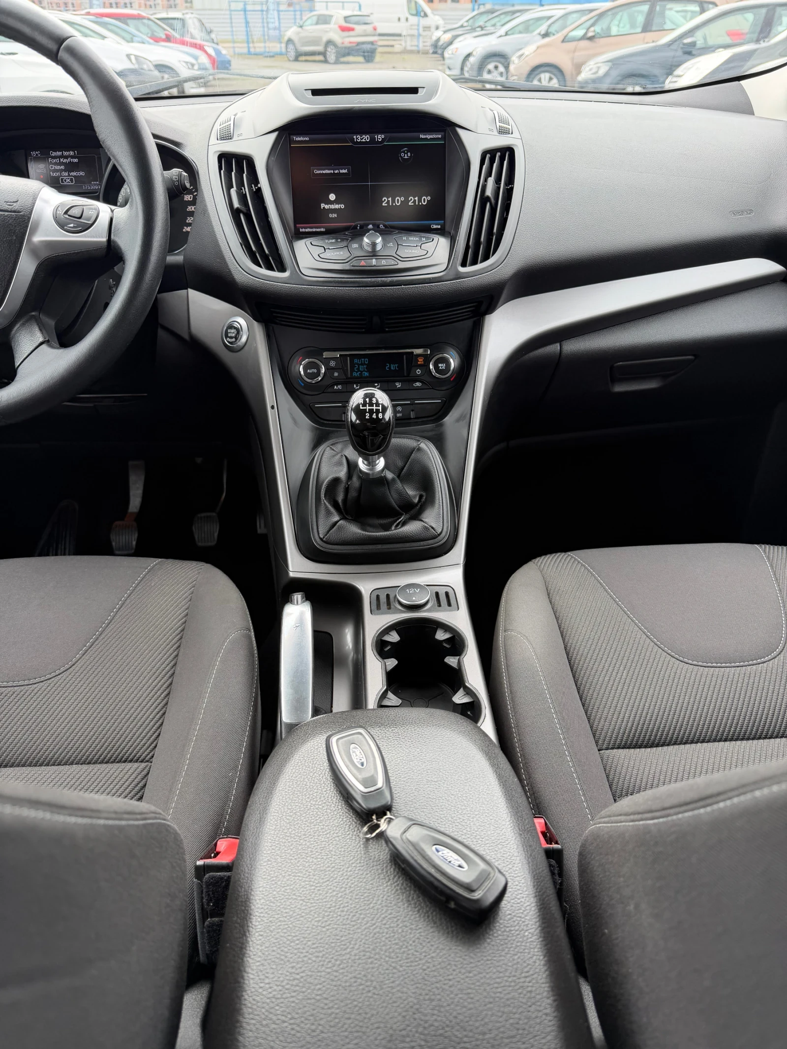 Ford Kuga 2.0 TDCI TITANIUM, снимка 12 - Автомобили и джипове - 56646803