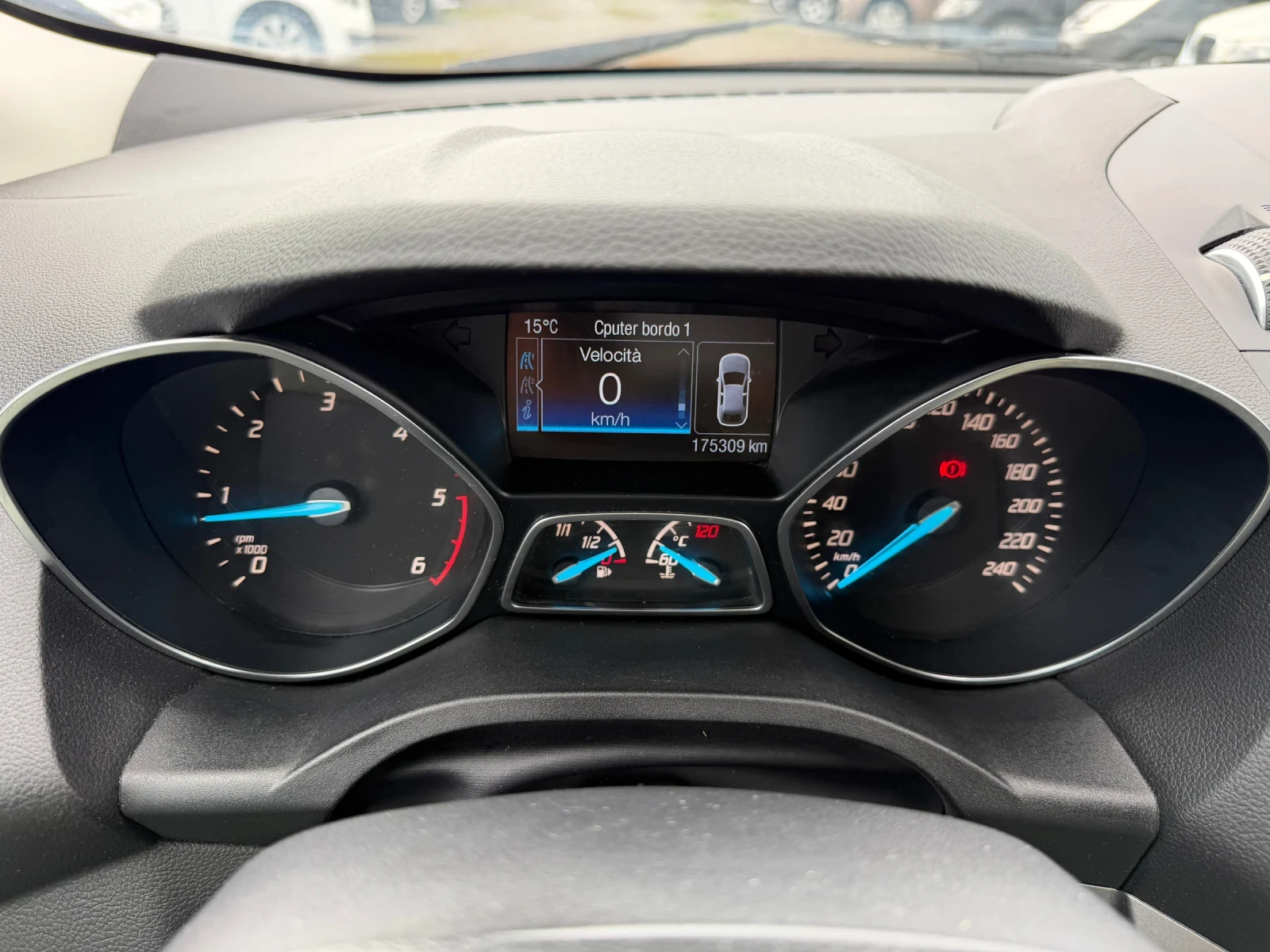 Ford Kuga 2.0 TDCI TITANIUM, снимка 13 - Автомобили и джипове - 56646803