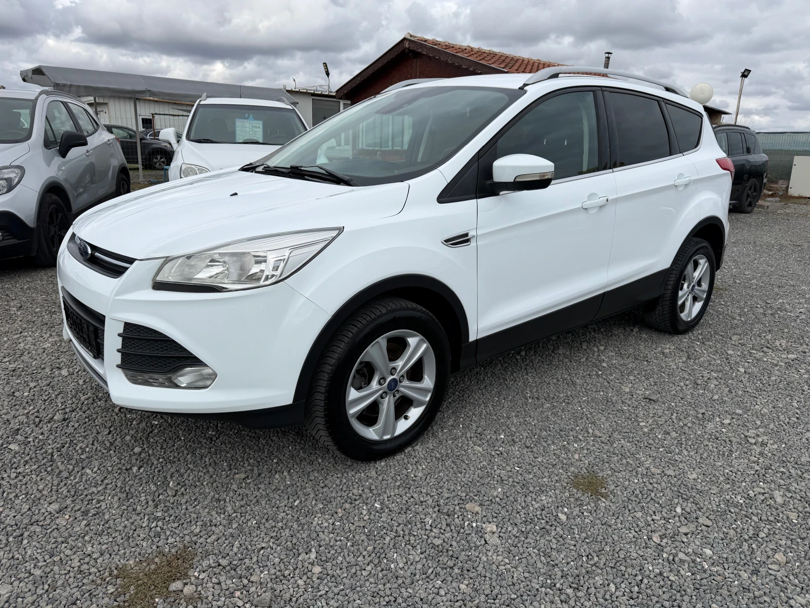 Ford Kuga 2.0 TDCI TITANIUM, снимка 3 - Автомобили и джипове - 56646803