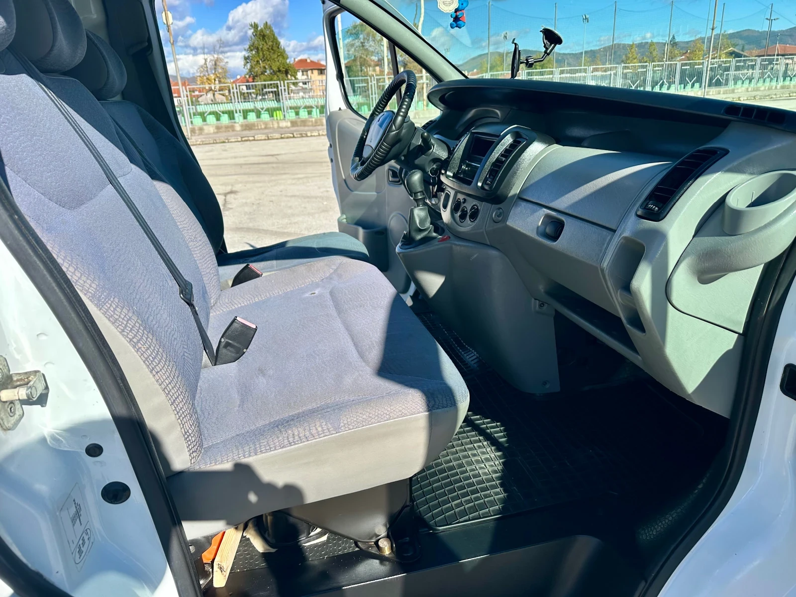 Renault Trafic 1.9 DCI - изображение 9