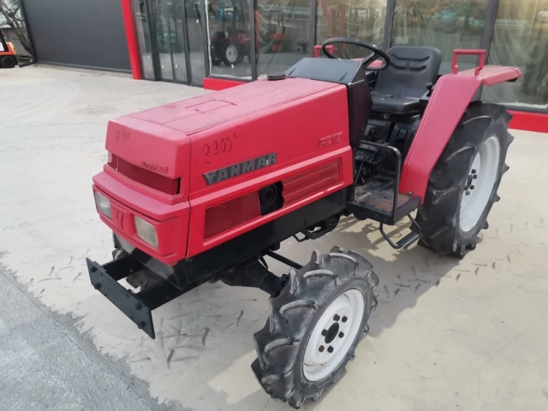 Трактор Kubota 22К.С. 4Х4, снимка 3 - Селскостопанска техника - 37383654