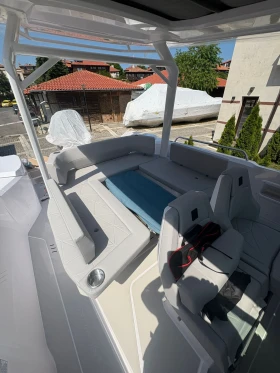 Моторна яхта Axopar 29 sun top, снимка 6