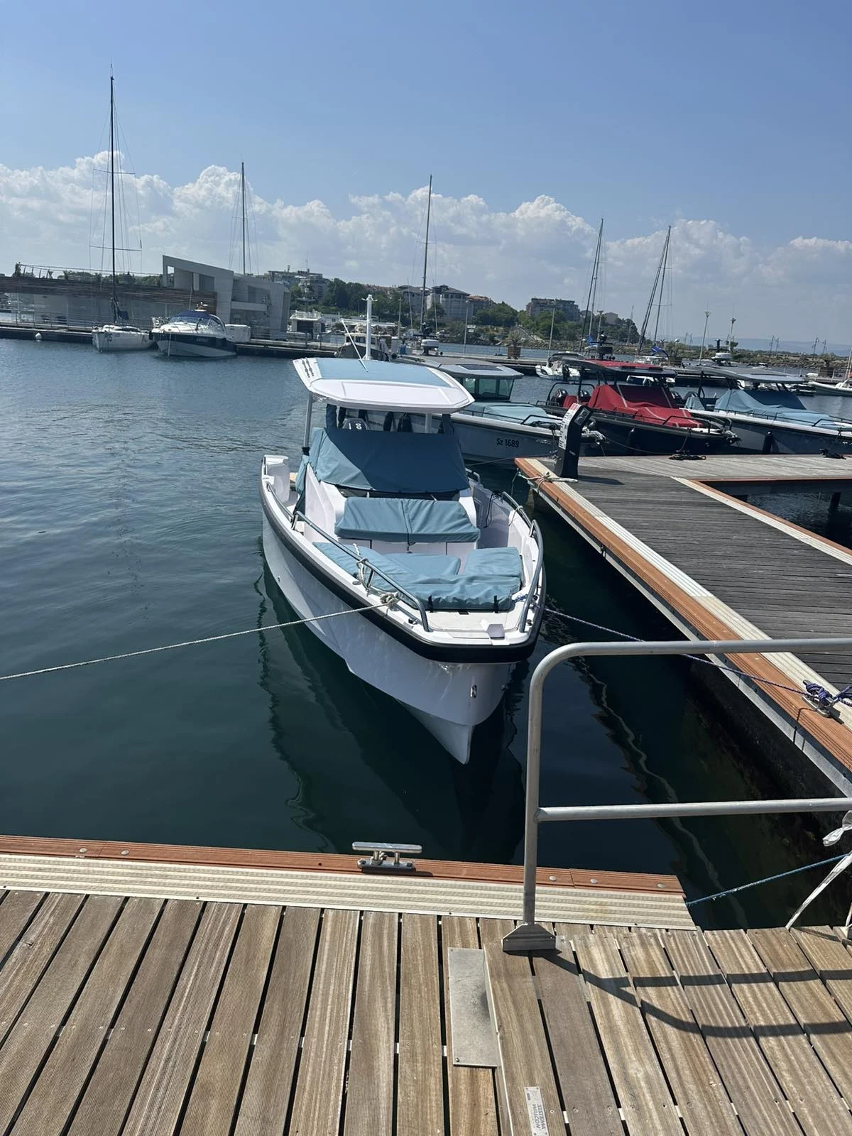 Моторна яхта Axopar 29 sun top, снимка 3 - Воден транспорт - 53837034