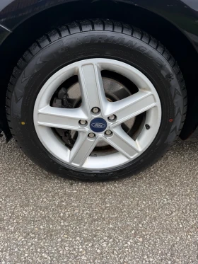 Ford Focus 1.8DI РЕГИСТРИРАН ЗЕМНИ ГУМИ, снимка 6
