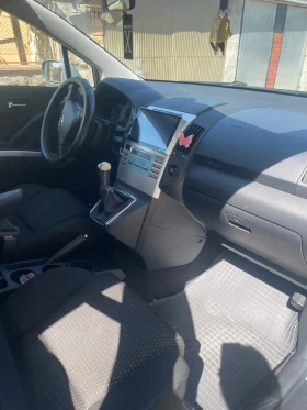 Toyota Corolla verso, снимка 8