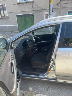 Toyota Corolla verso, снимка 9