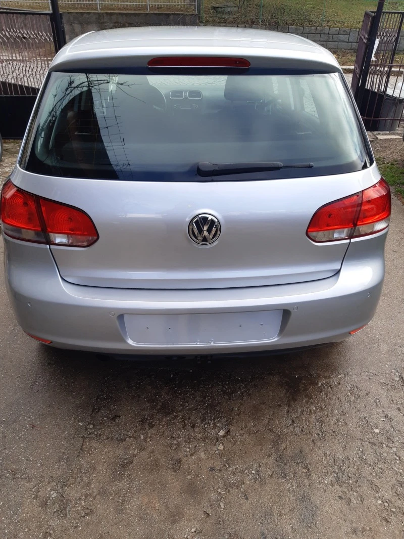 VW Golf 1.6 TDI, снимка 5 - Автомобили и джипове - 38829572