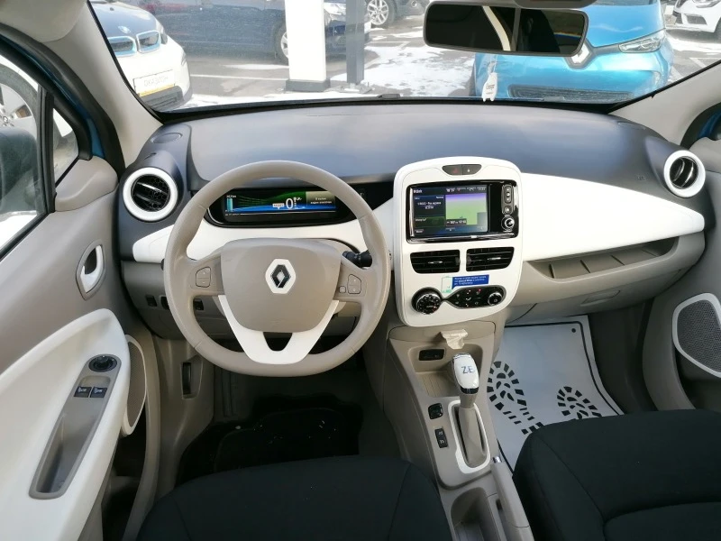 Renault Zoe 40kWh Z.E., снимка 11 - Автомобили и джипове - 43845834