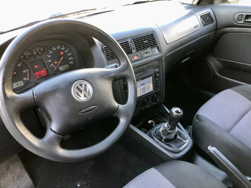 VW Golf VW Golf 1.4 Климатик SPECIAL , снимка 3 - Автомобили и джипове - 48531327