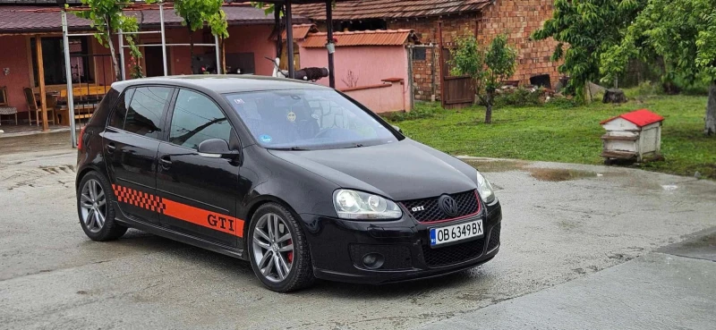 VW Golf 2.0Т 200кс, снимка 4 - Автомобили и джипове - 48918924