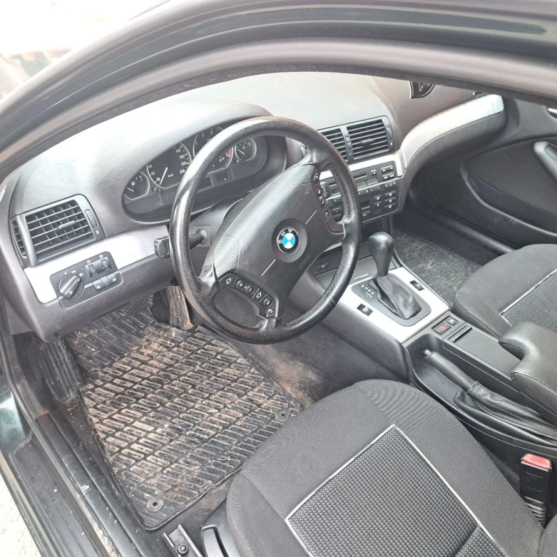 BMW 318 Автоматик , снимка 10 - Автомобили и джипове - 49296030