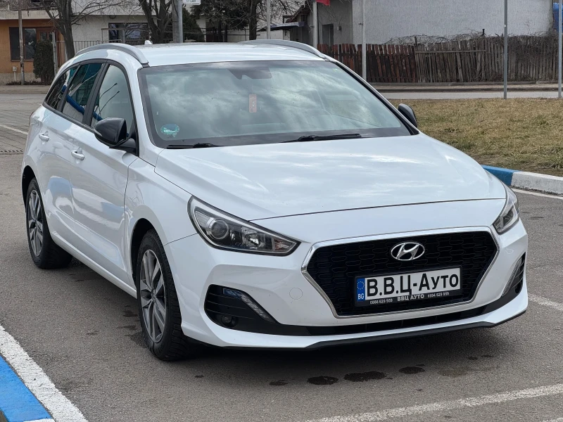 Hyundai I30 Сервизна книжка, снимка 3 - Автомобили и джипове - 49308944