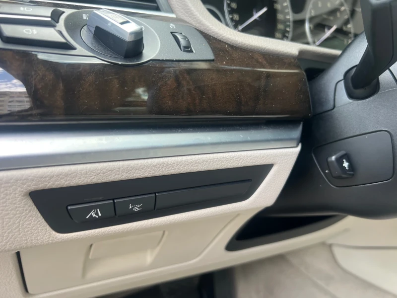 BMW 535 I HEAD UP/ВАКУМ/ПАНОРАМА/КАМЕРА, снимка 16 - Автомобили и джипове - 51383983