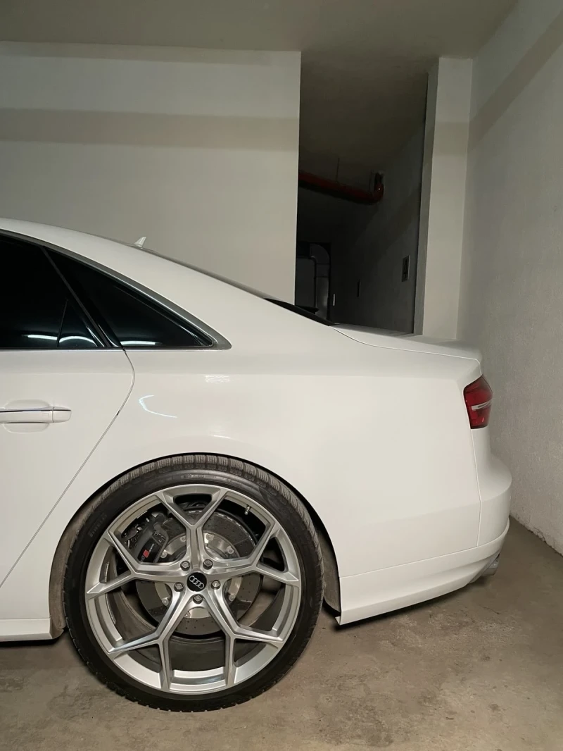 Audi S8 Audi S8 Ceramic brake ГОТОВ ЛИЗИНГ., снимка 13 - Автомобили и джипове - 52597881