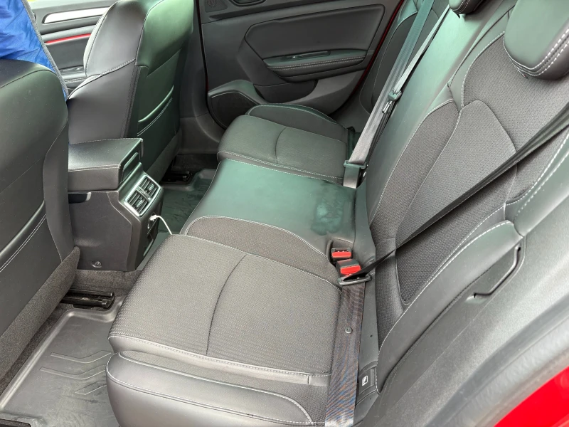 Renault Megane TCE 140 GPF EDC 7, снимка 8 - Автомобили и джипове - 52520166